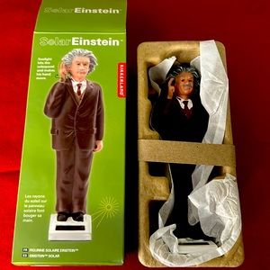 Solar Einstein figurine